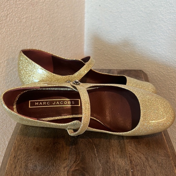 Marc Jacobs Women's Lexi Gold Glittered Patent Leather Mary Jane Shoes 8.5 - Picture 9 of 14